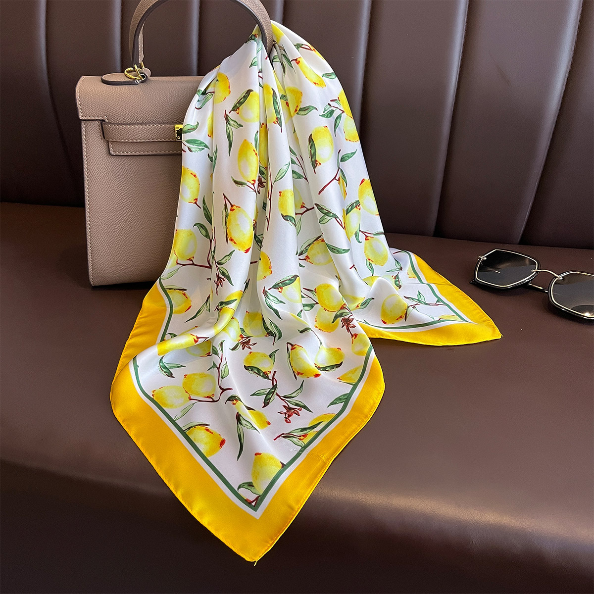 Syal Sutra Persegi Gambar Ceta - Scarf Silk Square ulasan dan harga